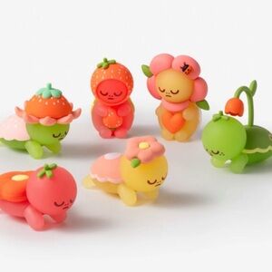 SMOKO Kawawa Turtles - Tulip Bloom and Berry Sweet